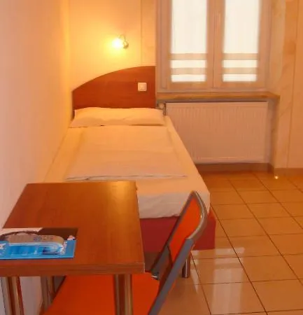 Stadthotel Ξενοδοχείο 3*